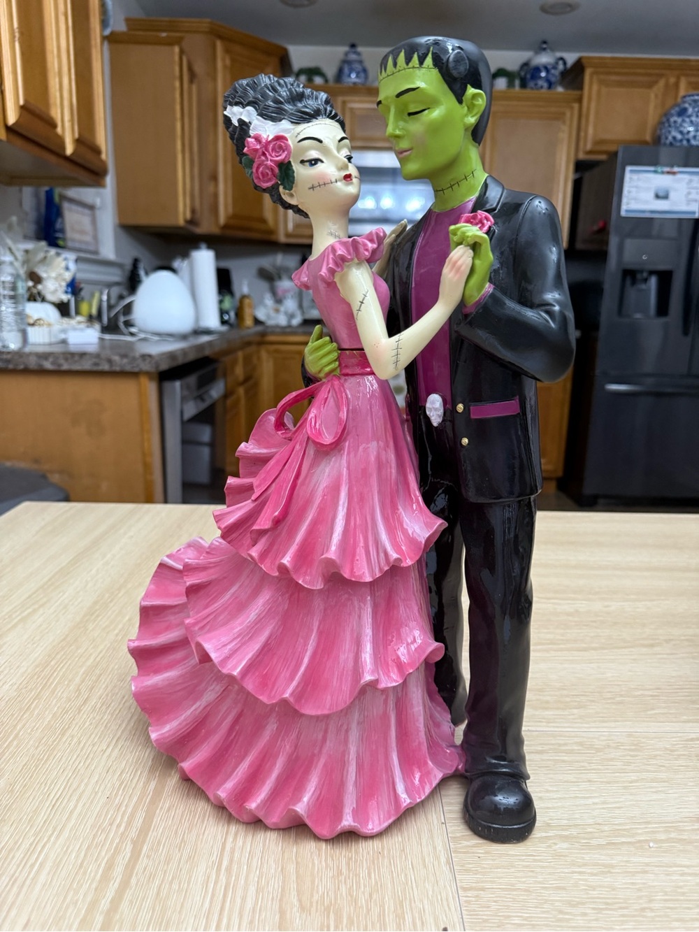 Pink Dancing Couple Halloween Figurine - Home Party Decor